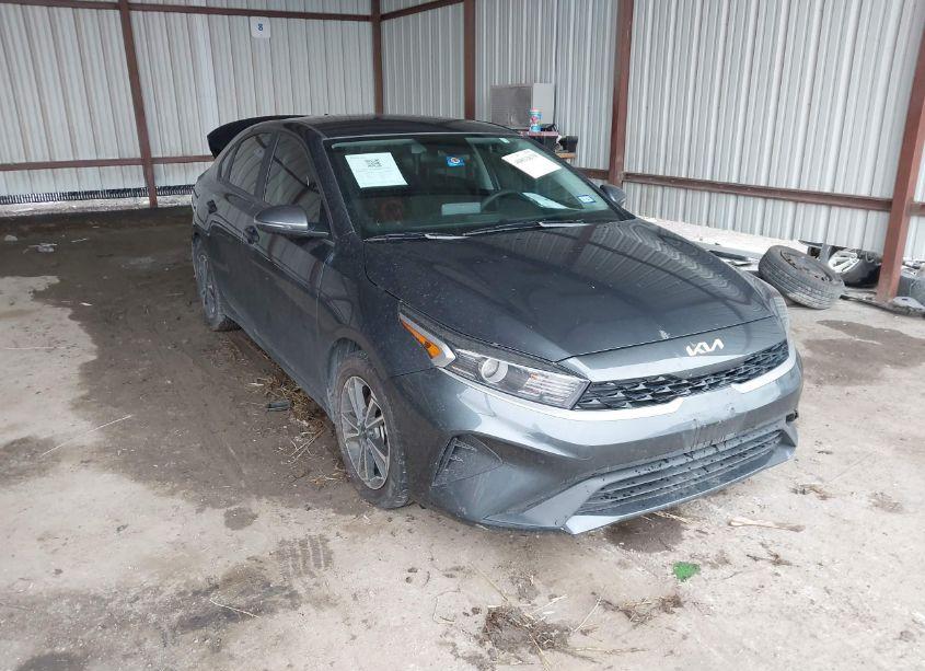 2023 Kia Forte LXS (VIN 3KPF24AD1PE579269) main photo