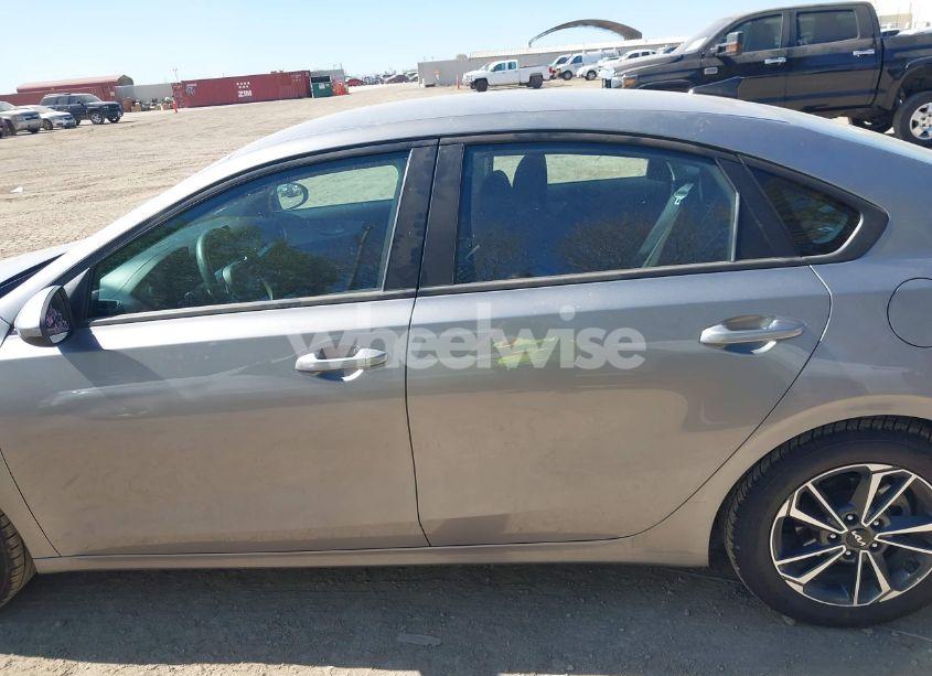 Photo 14 of 2023 Kia Forte LXS (VIN 3KPF24AD1PE598940)