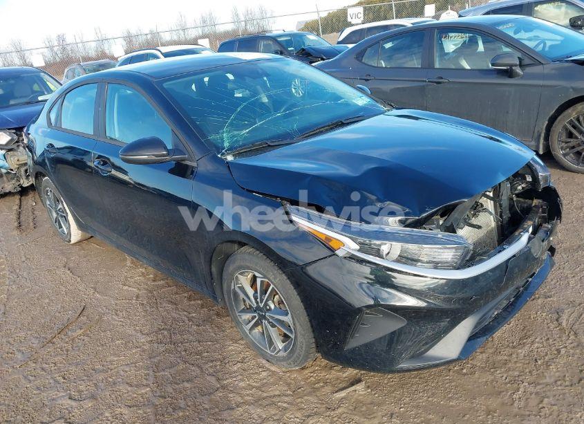 2023 Kia Forte LXS (VIN 3KPF24AD1PE605224) main photo
