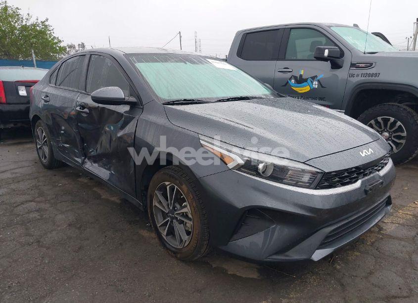2023 Kia Forte LXS (VIN 3KPF24AD1PE607992) main photo