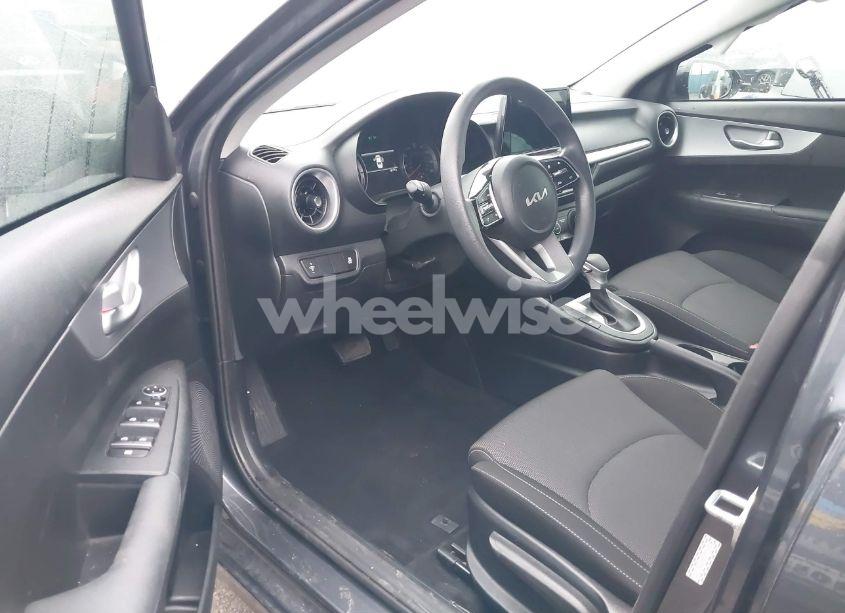 Photo 5 of 2023 Kia Forte LXS (VIN 3KPF24AD1PE607992)