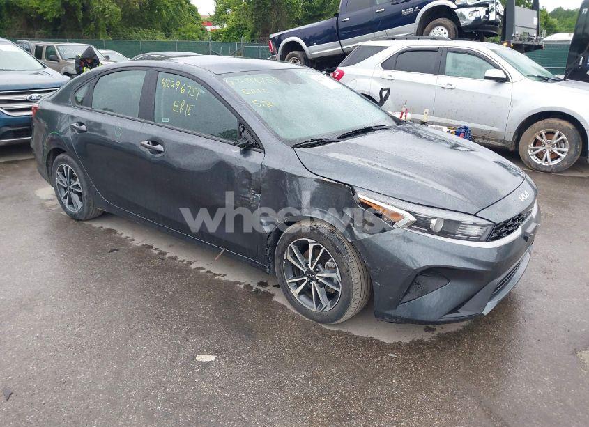 2023 Kia Forte LXS (VIN 3KPF24AD1PE615848) main photo
