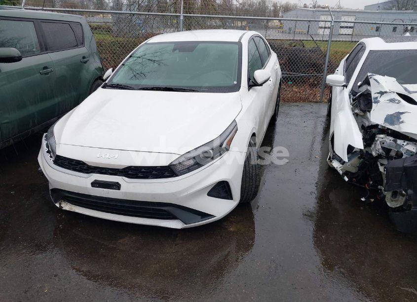 Photo 2 of 2023 Kia Forte LXS (VIN 3KPF24AD1PE684328)