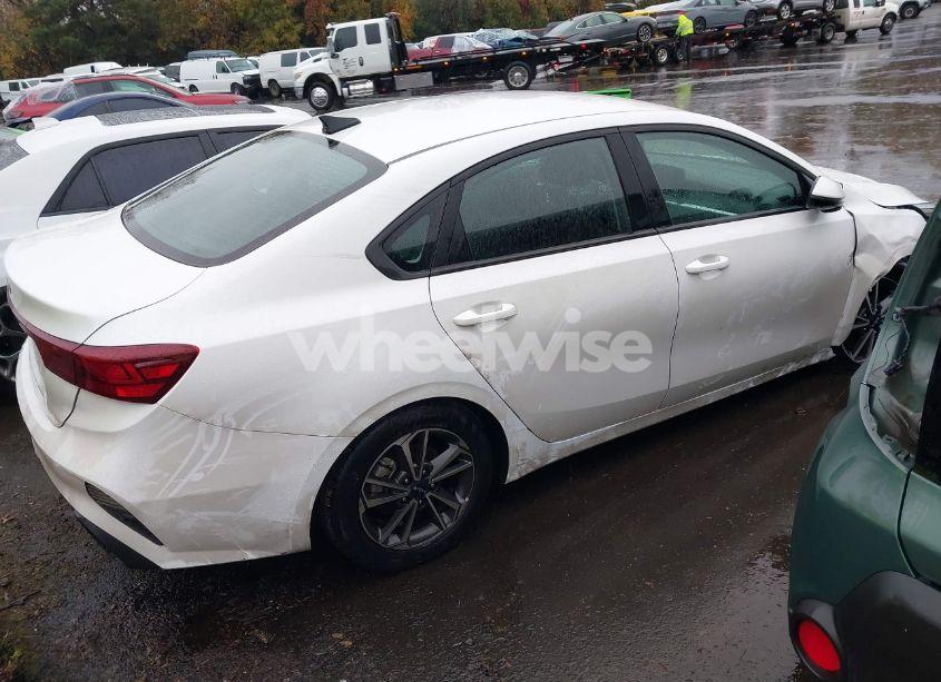 Photo 4 of 2023 Kia Forte LXS (VIN 3KPF24AD1PE684328)