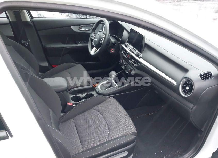 Photo 5 of 2023 Kia Forte LXS (VIN 3KPF24AD1PE684328)