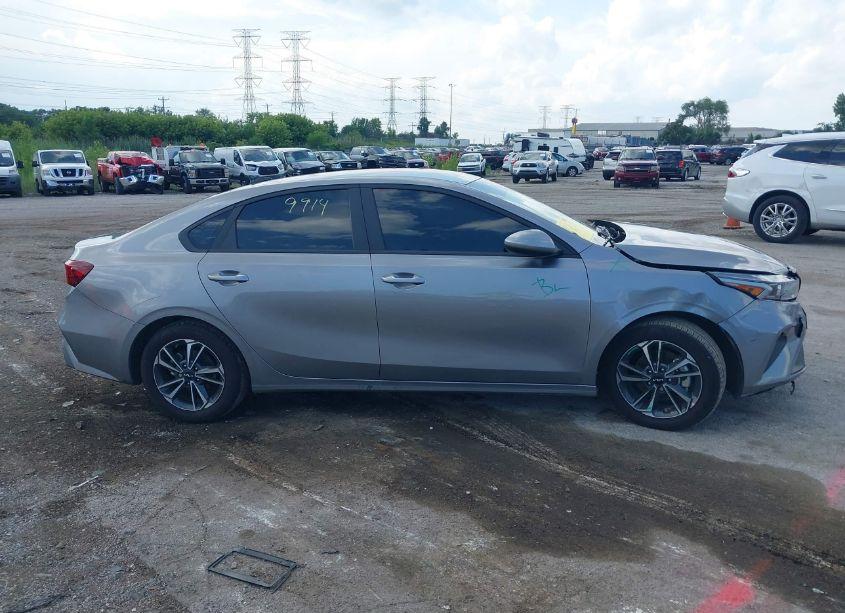 Photo 13 of 2023 Kia Forte LXS (VIN 3KPF24AD1PE686032)