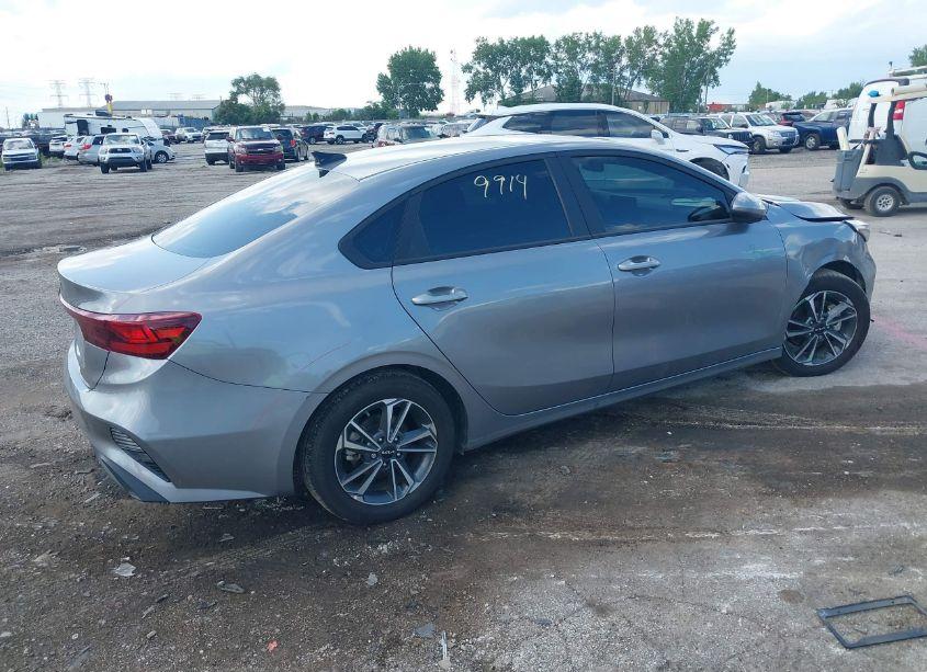 Photo 4 of 2023 Kia Forte LXS (VIN 3KPF24AD1PE686032)