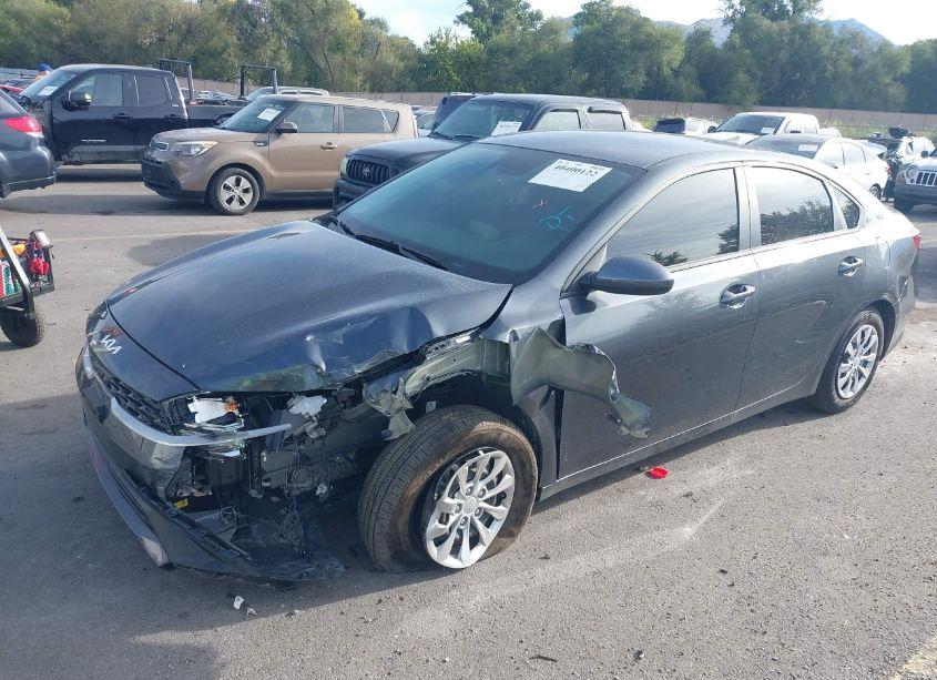 Photo 2 of 2024 Kia Forte LX (VIN 3KPF24AD1RE689662)