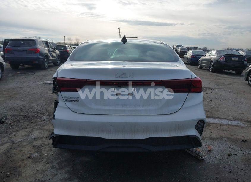 Photo 15 of 2024 Kia Forte LXS (VIN 3KPF24AD1RE719081)