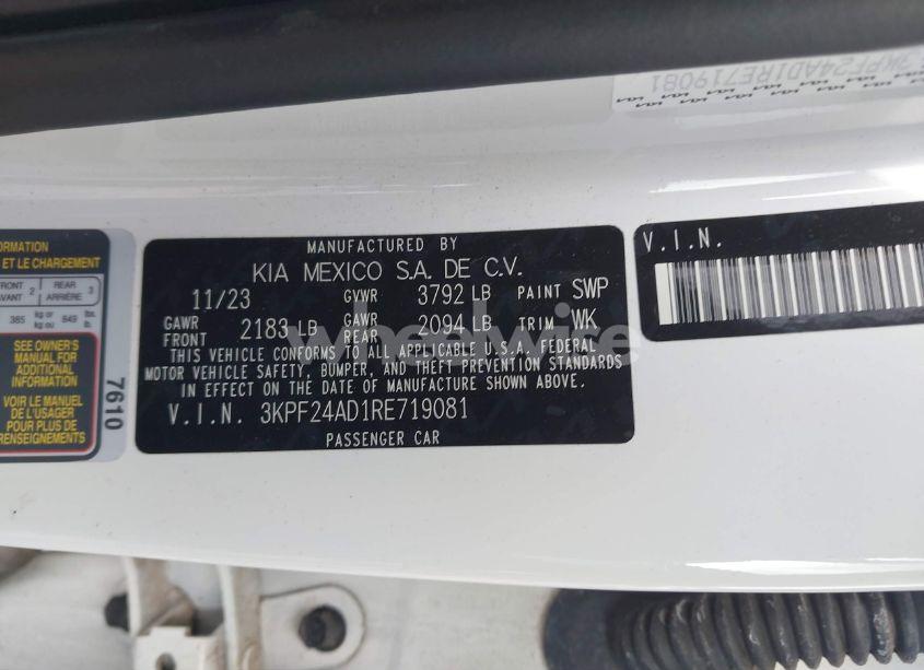 Photo 9 of 2024 Kia Forte LXS (VIN 3KPF24AD1RE719081)