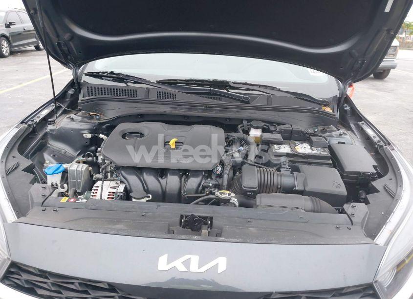 Photo 10 of 2024 Kia Forte LXS (VIN 3KPF24AD1RE723292)