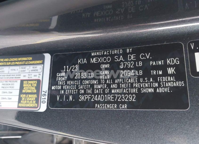 Photo 9 of 2024 Kia Forte LXS (VIN 3KPF24AD1RE723292)