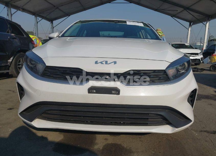 Photo 12 of 2024 Kia Forte LXS (VIN 3KPF24AD1RE731652)