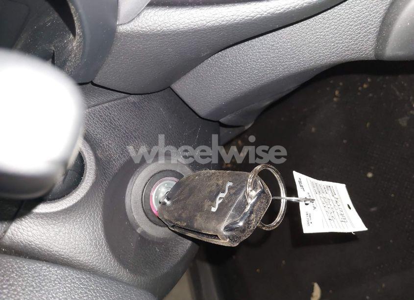 Photo 11 of 2024 Kia Forte LXS (VIN 3KPF24AD1RE733031)