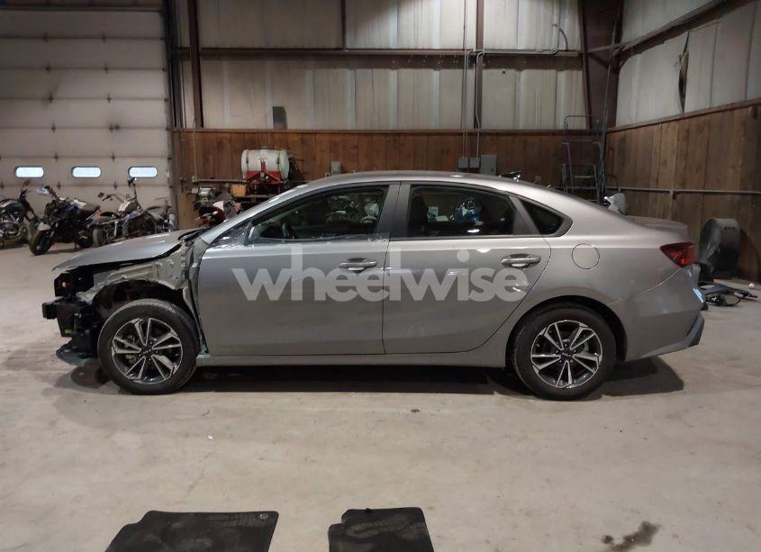 Photo 15 of 2024 Kia Forte LXS (VIN 3KPF24AD1RE733031)