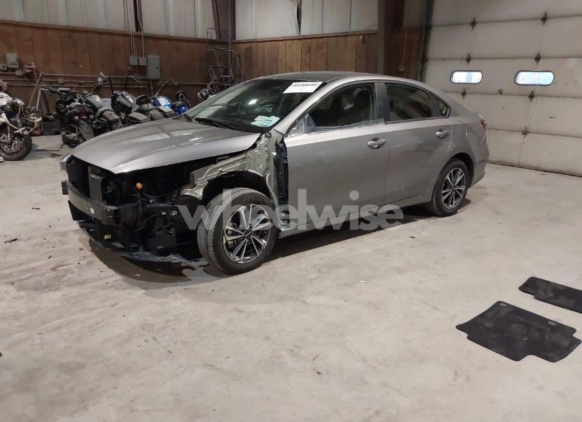 Photo 2 of 2024 Kia Forte LXS (VIN 3KPF24AD1RE733031)