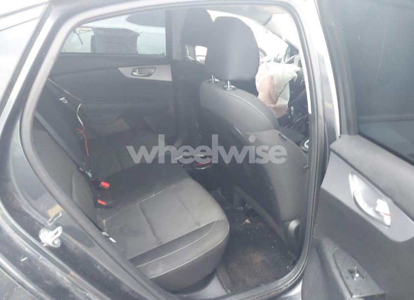 Photo 8 of 2024 Kia Forte LXS (VIN 3KPF24AD1RE733224)