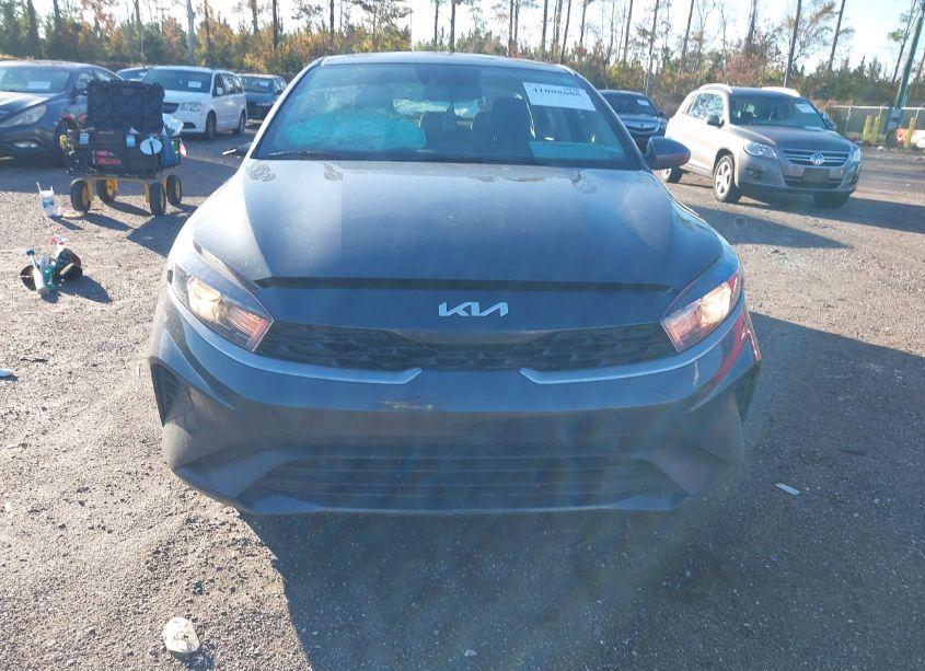 Photo 6 of 2024 Kia Forte LXS (VIN 3KPF24AD1RE735233)