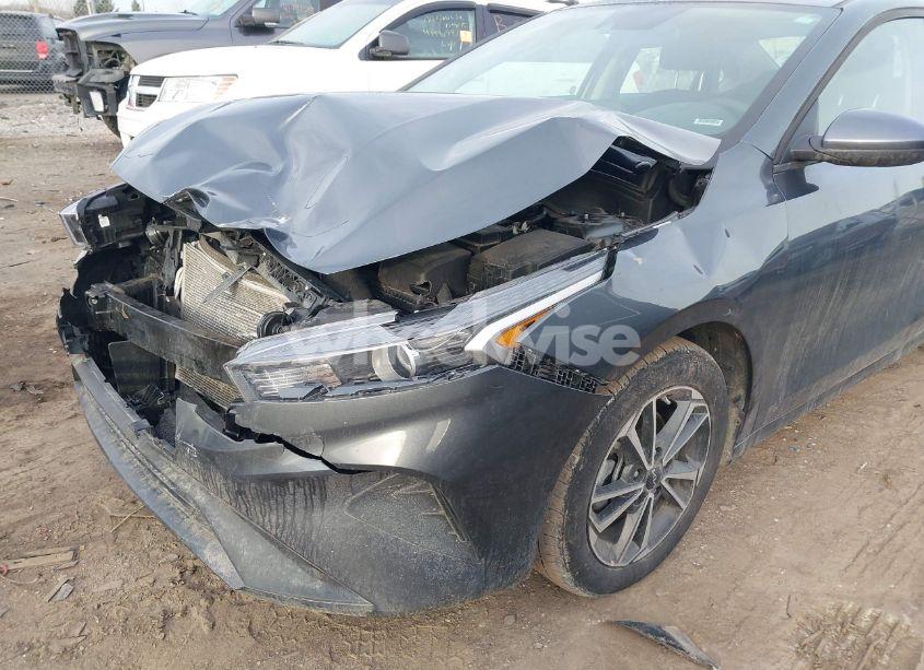 Photo 6 of 2024 Kia Forte LXS (VIN 3KPF24AD1RE739914)