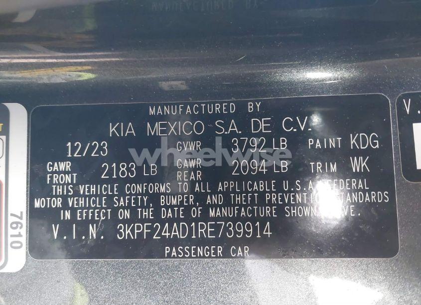 Photo 9 of 2024 Kia Forte LXS (VIN 3KPF24AD1RE739914)
