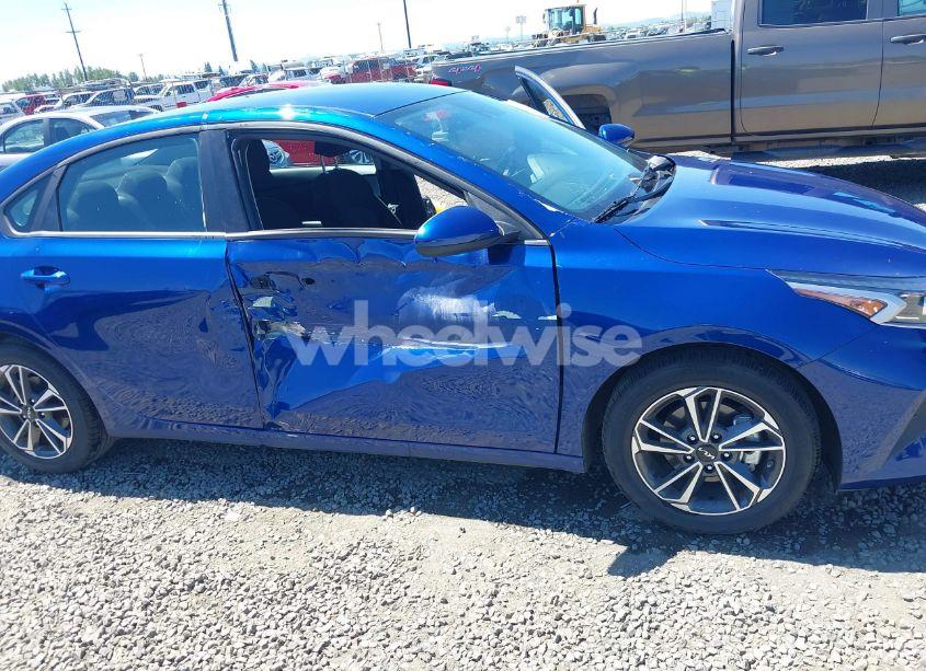 Photo 6 of 2024 Kia Forte LXS (VIN 3KPF24AD1RE742764)