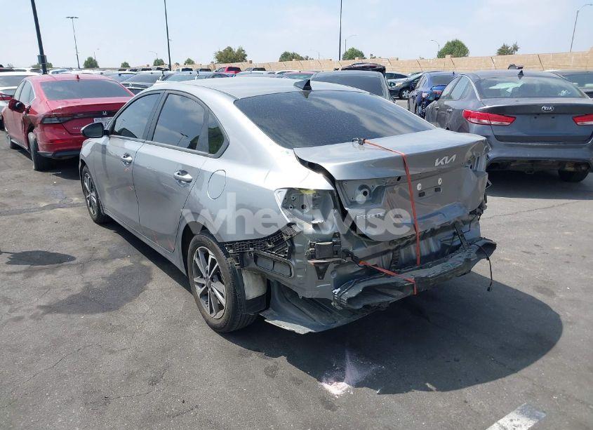 Photo 3 of 2024 Kia Forte LXS (VIN 3KPF24AD1RE748029)