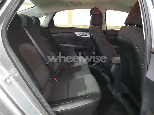 Photo 7 of 2024 KIA FORTE LX (VIN 3KPF24AD1RE756566)