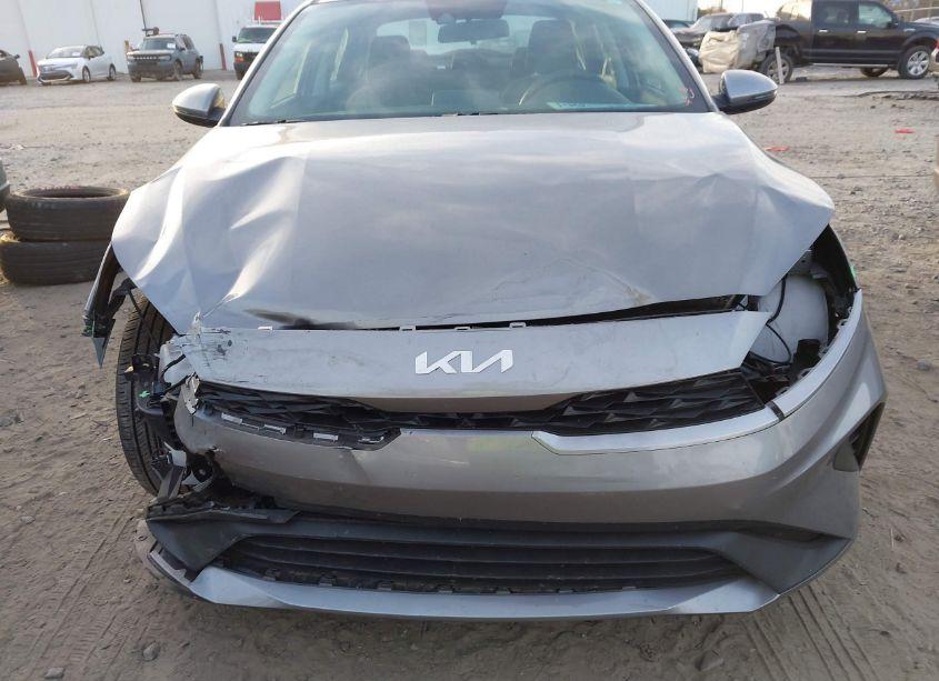 Photo 13 of 2024 Kia Forte LXS (VIN 3KPF24AD1RE757619)