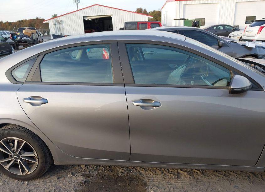 Photo 14 of 2024 Kia Forte LXS (VIN 3KPF24AD1RE757619)