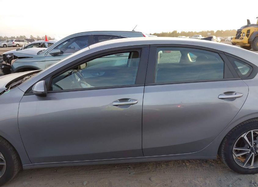 Photo 15 of 2024 Kia Forte LXS (VIN 3KPF24AD1RE757619)