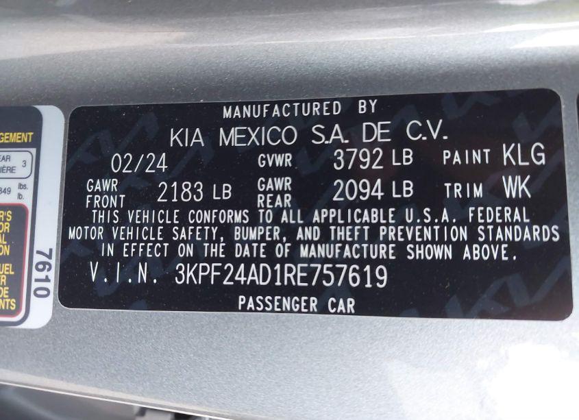 Photo 9 of 2024 Kia Forte LXS (VIN 3KPF24AD1RE757619)