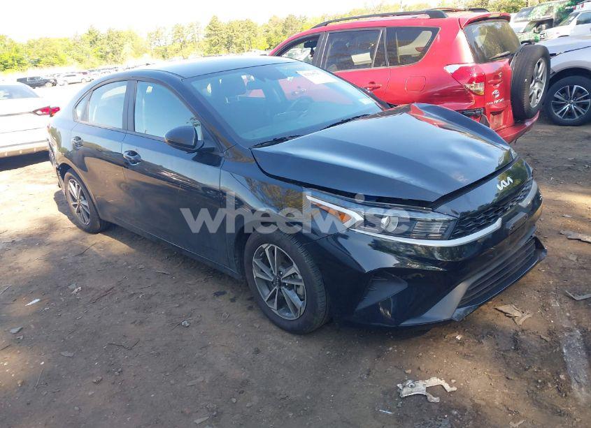 2024 Kia Forte LXS (VIN 3KPF24AD1RE758267) main photo