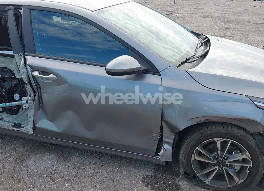 Photo 17 of 2024 Kia Forte LXS (VIN 3KPF24AD1RE759533)