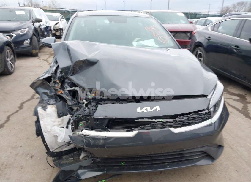 Photo 12 of 2024 Kia Forte LXS (VIN 3KPF24AD1RE770872)