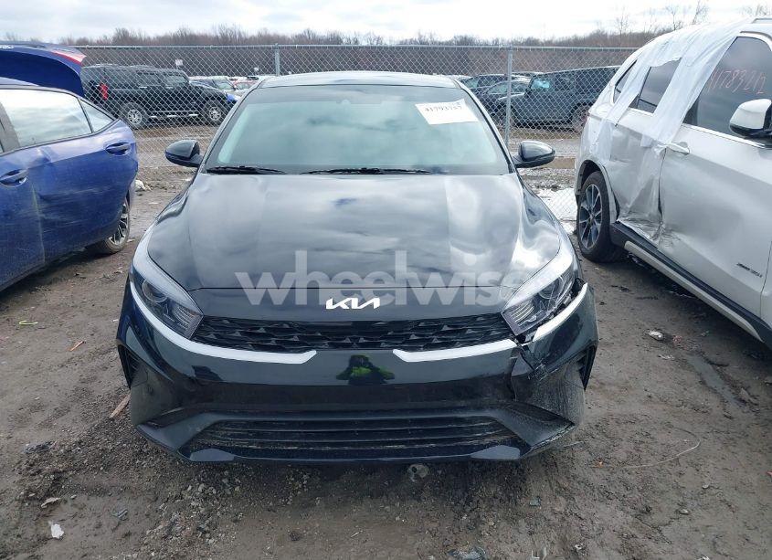 Photo 12 of 2024 Kia Forte LXS (VIN 3KPF24AD1RE779295)