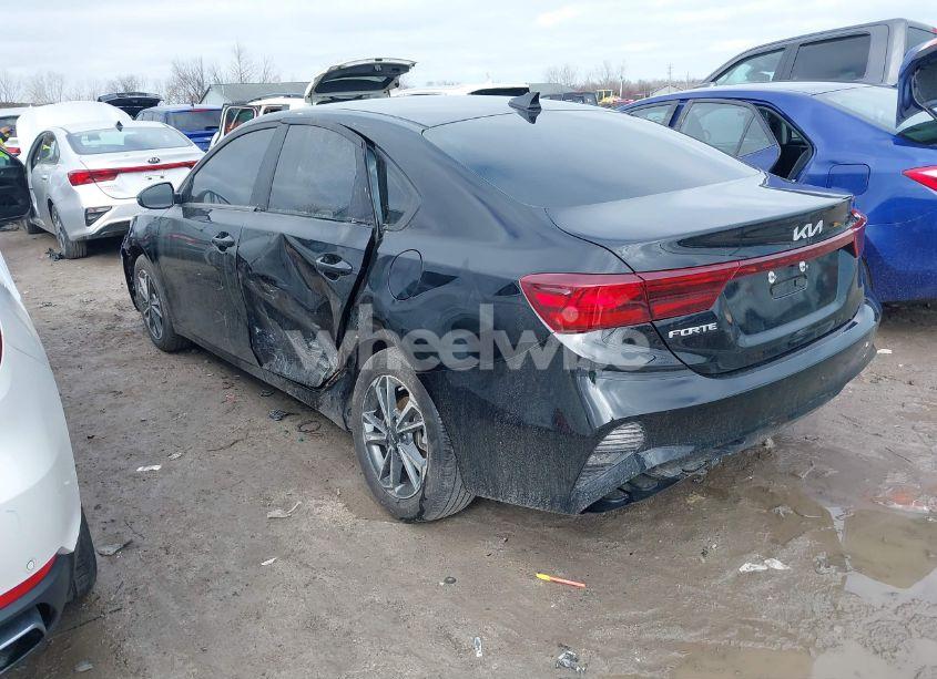 Photo 3 of 2024 Kia Forte LXS (VIN 3KPF24AD1RE779295)