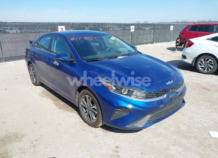 2024 Kia Forte LXS (VIN 3KPF24AD1RE781063) main photo