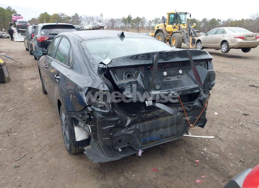 Photo 16 of 2024 Kia Forte LXS (VIN 3KPF24AD1RE804924)