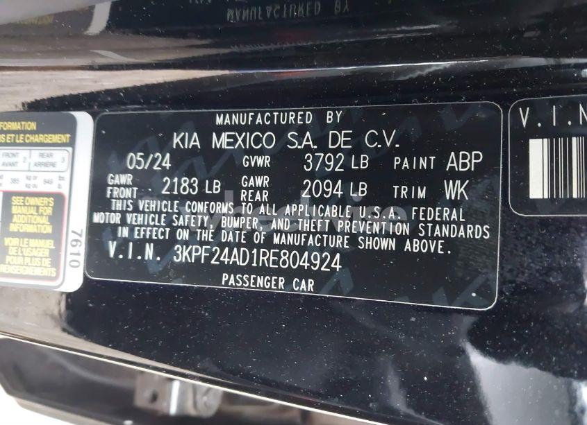 Photo 9 of 2024 Kia Forte LXS (VIN 3KPF24AD1RE804924)