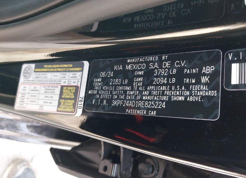 Photo 9 of 2024 Kia Forte LXS (VIN 3KPF24AD1RE825224)