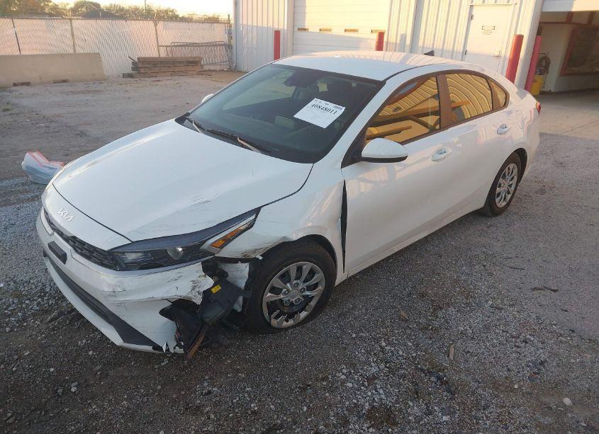 Photo 2 of 2024 Kia Forte LX (VIN 3KPF24AD1RE825482)