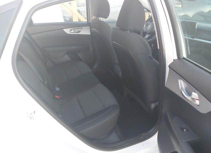 Photo 8 of 2024 Kia Forte LX (VIN 3KPF24AD1RE825482)