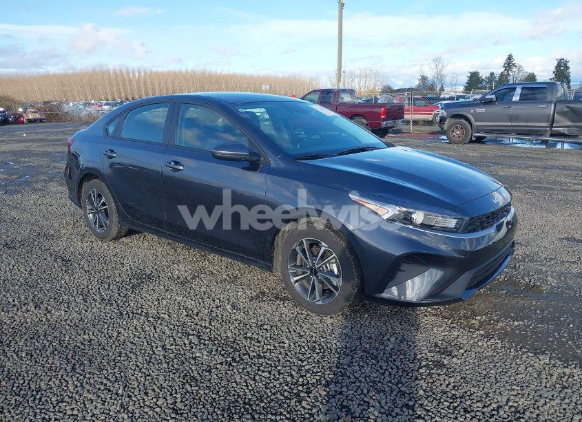 2024 Kia Forte LXS (VIN 3KPF24AD1RE828298) main photo