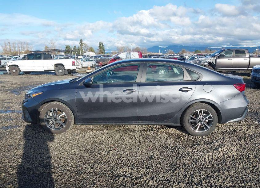 Photo 14 of 2024 Kia Forte LXS (VIN 3KPF24AD1RE828298)