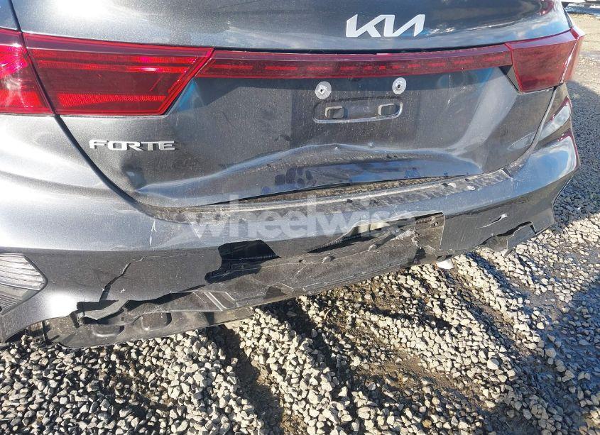 Photo 6 of 2024 Kia Forte LXS (VIN 3KPF24AD1RE828298)