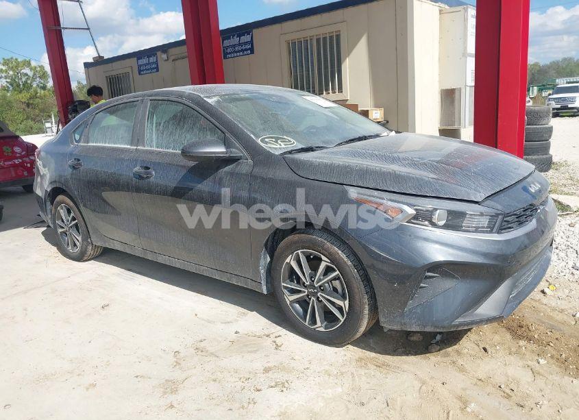 Photo 13 of 2024 Kia Forte LXS (VIN 3KPF24AD1RE829919)