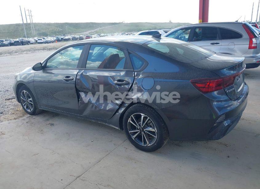 Photo 14 of 2024 Kia Forte LXS (VIN 3KPF24AD1RE829919)