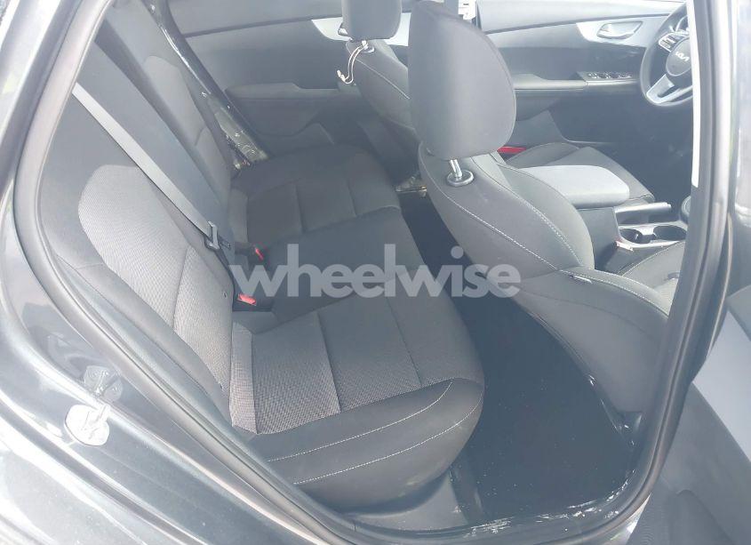 Photo 8 of 2024 Kia Forte LXS (VIN 3KPF24AD1RE829919)