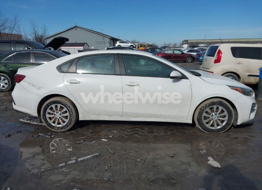 Photo 13 of 2019 Kia Forte FE (VIN 3KPF24AD2KE009001)