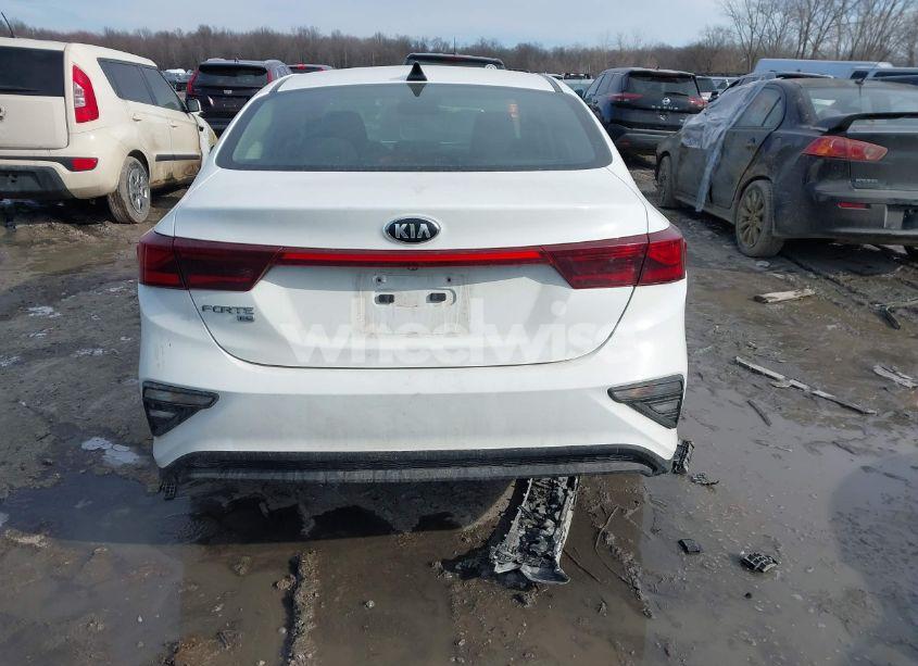 Photo 16 of 2019 Kia Forte FE (VIN 3KPF24AD2KE009001)